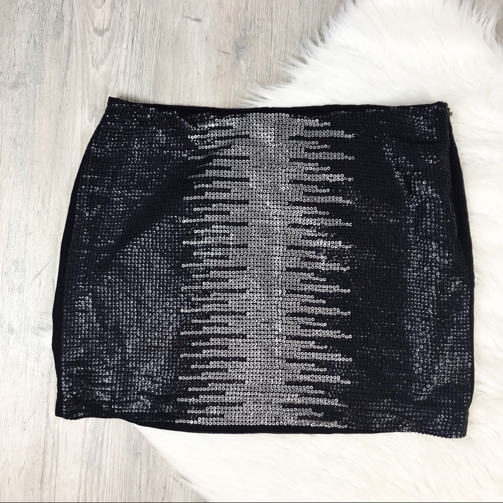 T Los Angeles Black Silver Sequin Mini Skirt